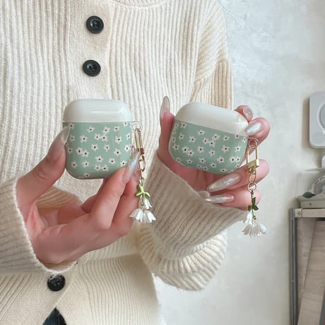 CUTECASE 韓国っぽ エアポッズプロ 3 ケース 高級感花柄 Airpods 4/3カバー AirpodsPro2/1 花キーホルダー お洒落 光沢感 CM6036