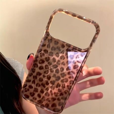 CUTECASE ヒョウ柄 iPhone17ProMax/17Proケース 光沢感 iPhone17/16proカバー アニマル柄 オシャレ 大人可愛い CM5712