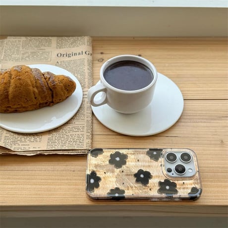 CUTECASE花柄 iPhone16/16Proケース シックなストラップ iPhone15プロ/14/13proカバー 秋冬に流行 トレンドファッション CM4871