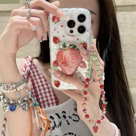 CUTECASE動くイチゴ iPhone16/16proケース かわいい ストラップ iPhone15pro/14/13proカバー めっちゃ可愛い 人気CM5323