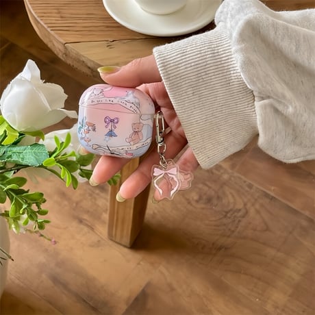 CUTECASE大人可愛い Airpods4ケース クマちゃん Airpods3/Pro2ケース airpodspro2カバー キーチェーン付 ギフトにおすすめCM5133