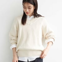 AMERICAN HOLIC Vネック ミドルゲージ ニットプルオーバー