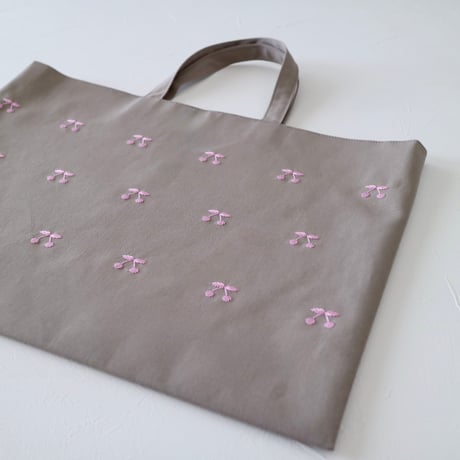 Navy label・レッスンバッグ・グレー＊さくらんぼ(ピンク)刺繍