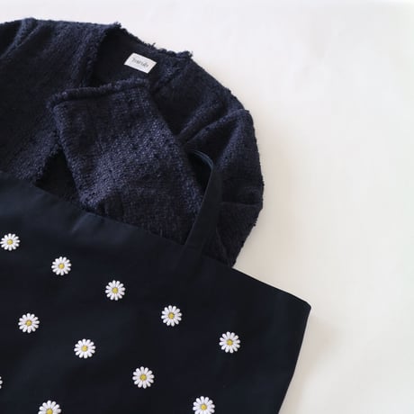 Navy label・レッスンバッグ・紺＊マーガレット刺繍  （裏地・ギンガムチェック）