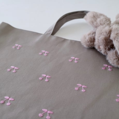 Navy label・レッスンバッグ・グレー＊さくらんぼ(ピンク)刺繍