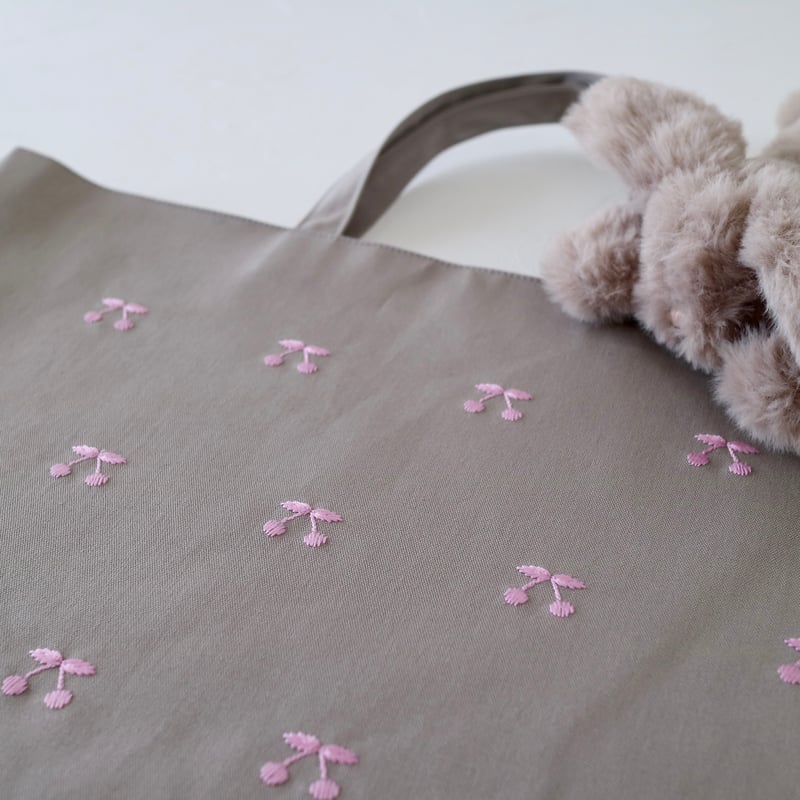 刺繍生地バッグ❄︎ マチ付きレッスンバッグ❃︎フラミンゴ（ネイビー×ピンクフリル） 刺繍生地バッグ❄︎ マチ付きレッスンバッグ❃︎フラミンゴ（ネイビー