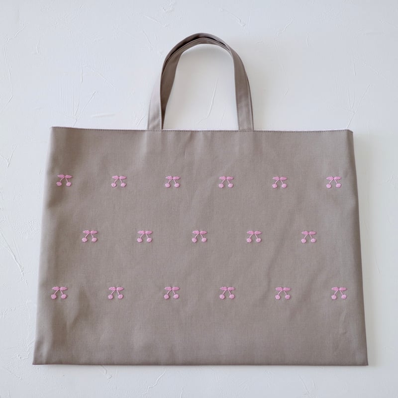 Navy label・レッスンバッグ・グレー＊さくらんぼ(ピンク)刺繍 | Coco chic