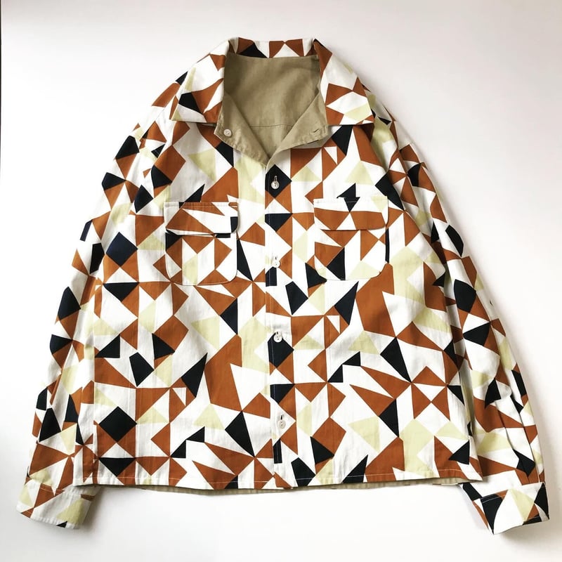 its inconspicuous presence (niche.) Reversible  