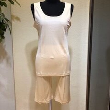 シルク100%ファインタッチ　5分丈アンダーパンツ