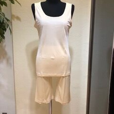 シルク100%ファインタッチ　タンクトップ