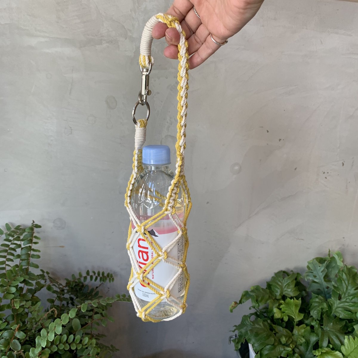 マクラメ❀ボトルホルダー　オーダーページ BOTTLE HOLDER_PKWT マクラメ編みボトルホルダー | Crope