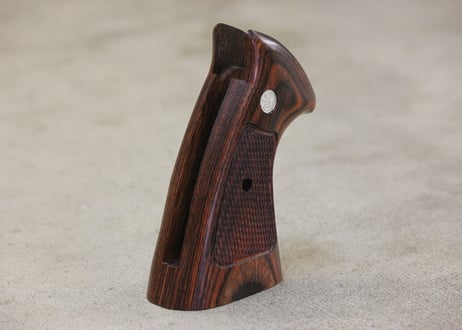 ウッドグリップ｜タナカワークス社製 S＆W M29（Nフレーム・スクエアバット）｜チェッカー/ブラウン  [AWG-1465]