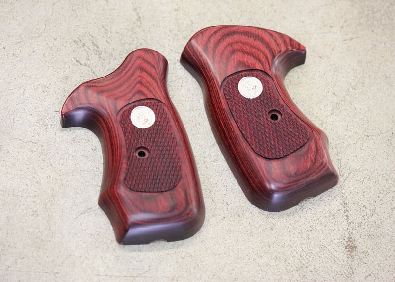 マルシン純正 COLT ANACONDA シリーズチェッカー木製グリップ ウッド