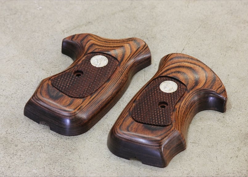 ウッドグリップ｜マルシン工業 コルトアナコンダ ｜チェッカー