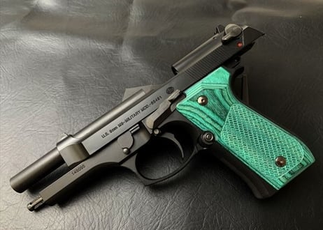 ウッドグリップ｜U.S.M9/M9A1｜チェッカー/グリーン [WST-342]