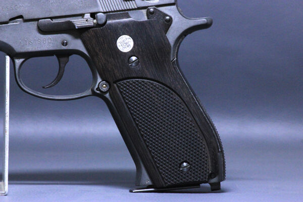 専用様　S&W製グリップ S&W 純正木製グリップ: GFCのモデル玩具箱