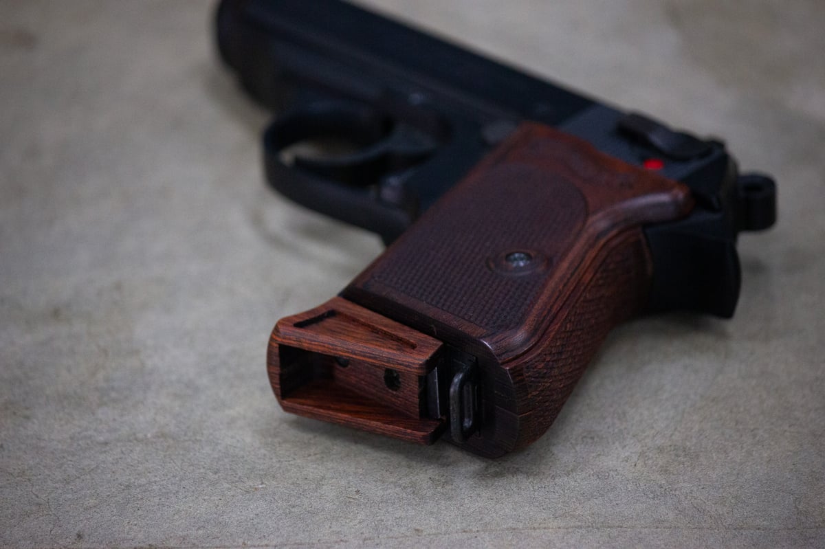 ウッドグリップ｜マルゼン製 ワルサーPPK｜チェッカー/ブラウン [AWG