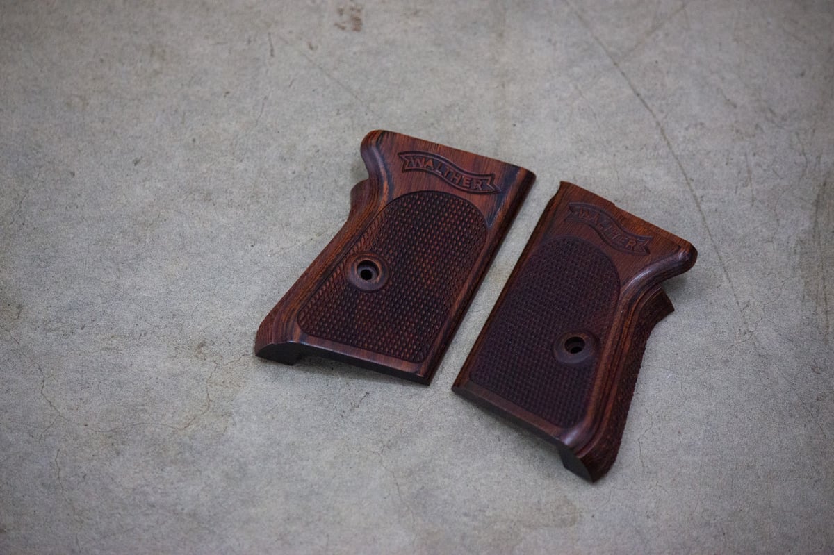 ウッドグリップ｜マルゼン製 ワルサーPPK｜チェッカー/ブラウン [AWG