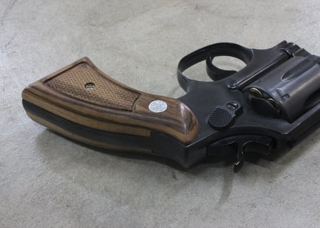 ウッドグリップ｜S&W｜M10｜K/Lフレーム”スクエアバットタイプ”用｜サービスサイズ／テーパーカット／ゼブラ