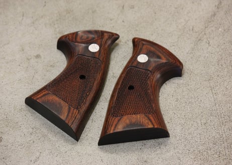 ウッドグリップ｜タナカワークス社製 S＆W M29（Nフレーム・スクエアバット）｜チェッカー/ブラウン  [AWG-1465]