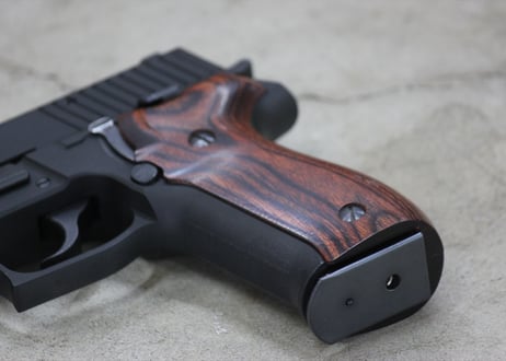 ウッドグリップ｜KSC SIG P226R｜スムーズ/ブラウン [AWG-1468]