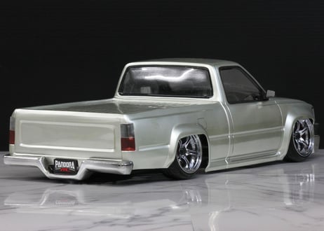 Toyota｜Hilux RN80　[PAB-3205]