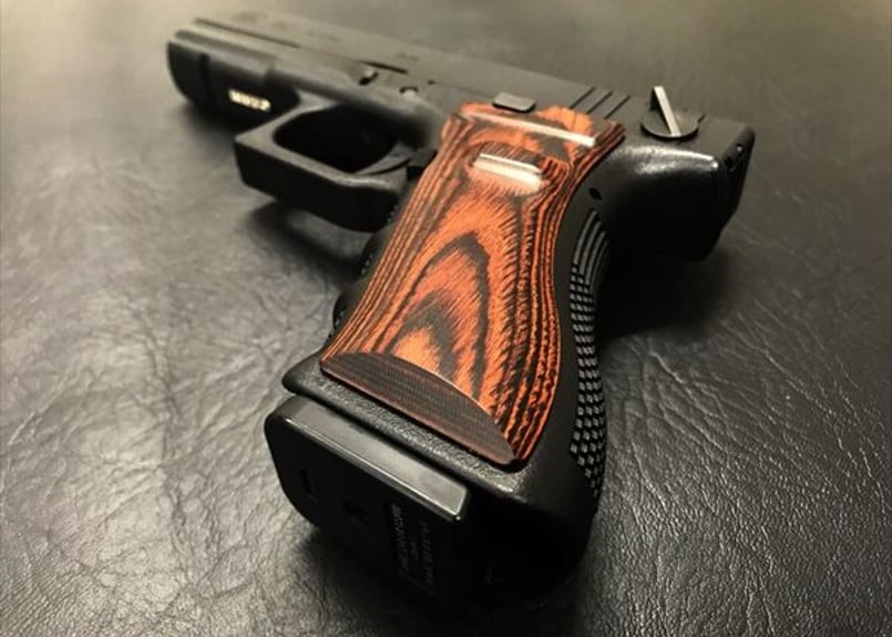 ウッドグリップ｜グロック17/18C｜スムース/ブラウン [AWG-1413