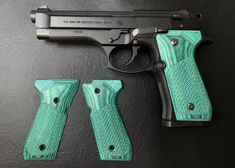 ウッドグリップ｜U.S.M9/M9A1｜チェッカー/グリーン [WST-342]