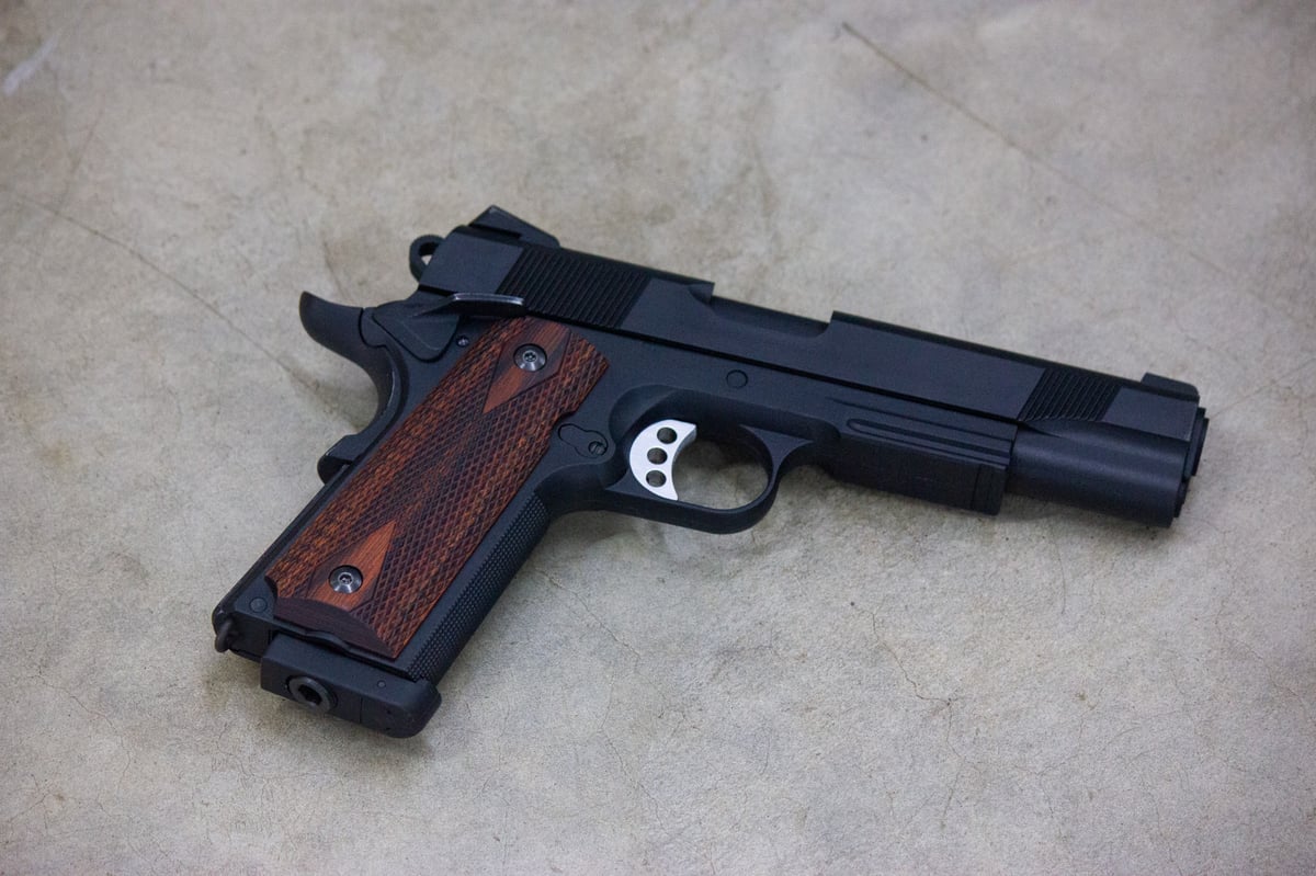ウッドグリップ｜Carbon8（カーボネイト）M45シリーズ｜ダイヤチェッカー/ローズウッド ... If-Product CARBON8 M45用 木製グリップ ダイヤチェッカー