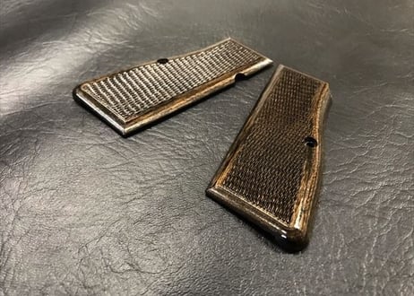 ウッドグリップ｜タナカワークス社製 ブローニング・ハイパワー｜チェッカー/ダークブラウン　[AWG-1418]