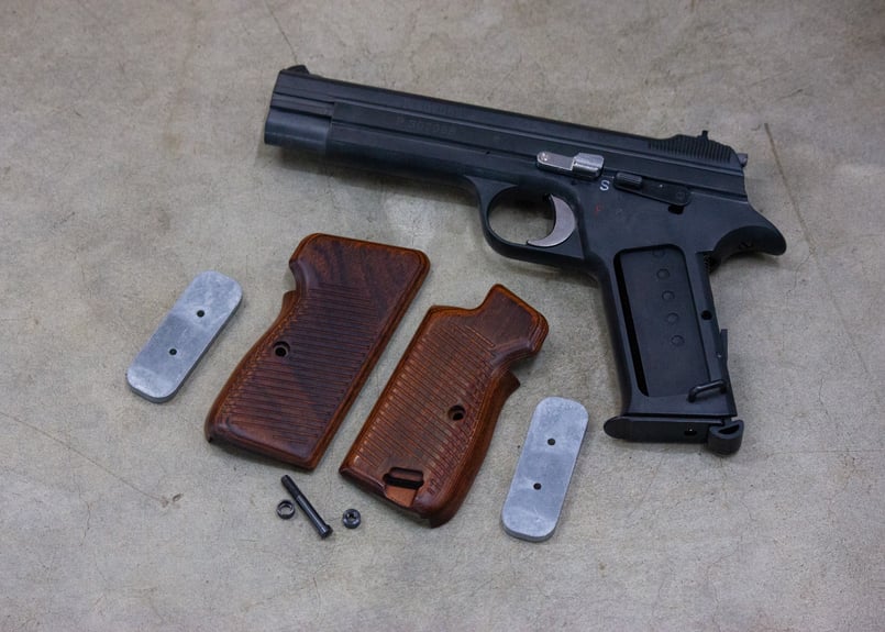ウッドグリップ｜マルシン工業製 SIG P210-6｜ブラウン [AWG-1466] | P