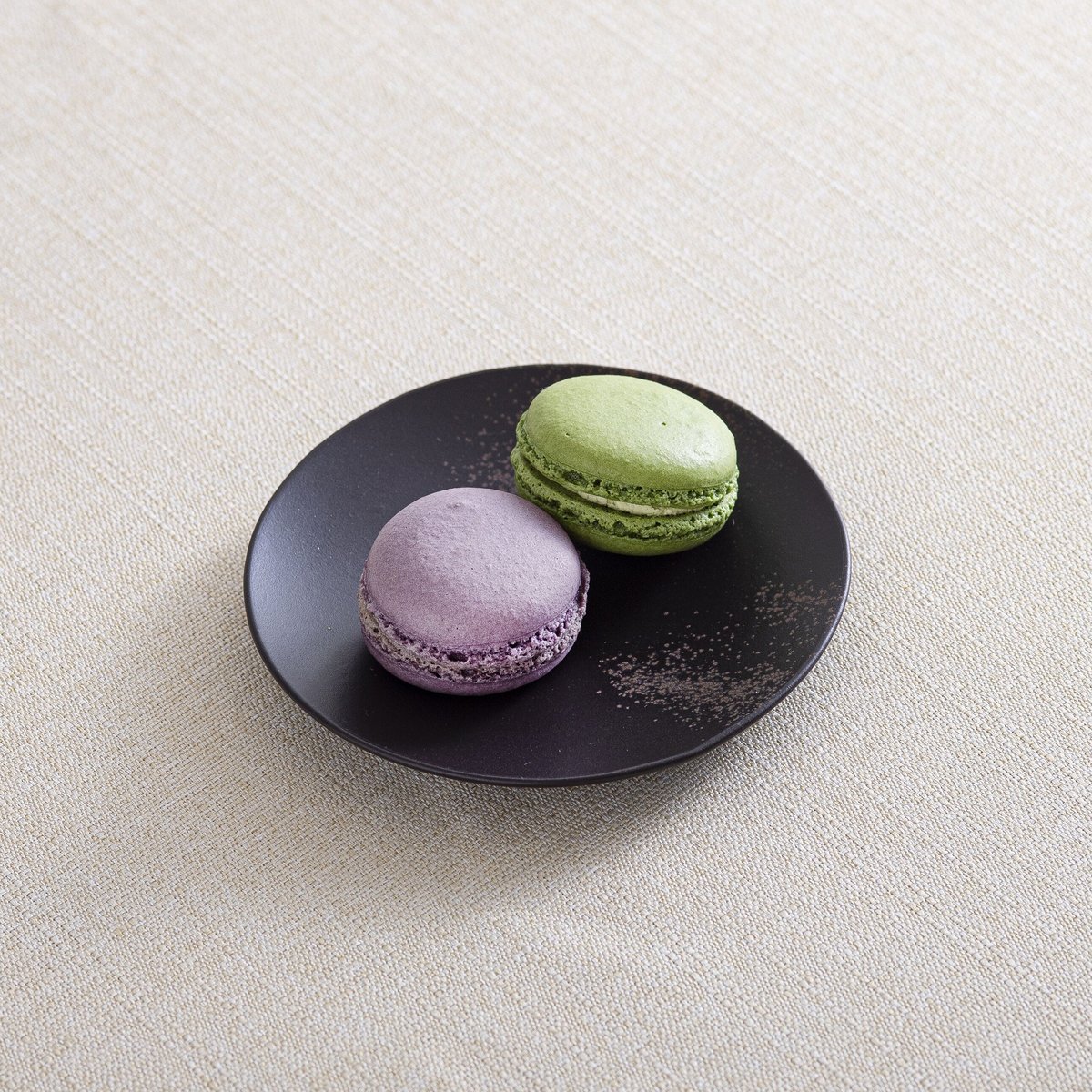 丸皿φ120 黒貝 | 佳窯