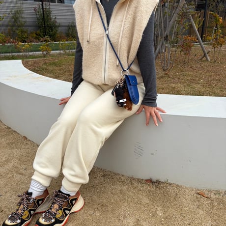 wool hodie／white