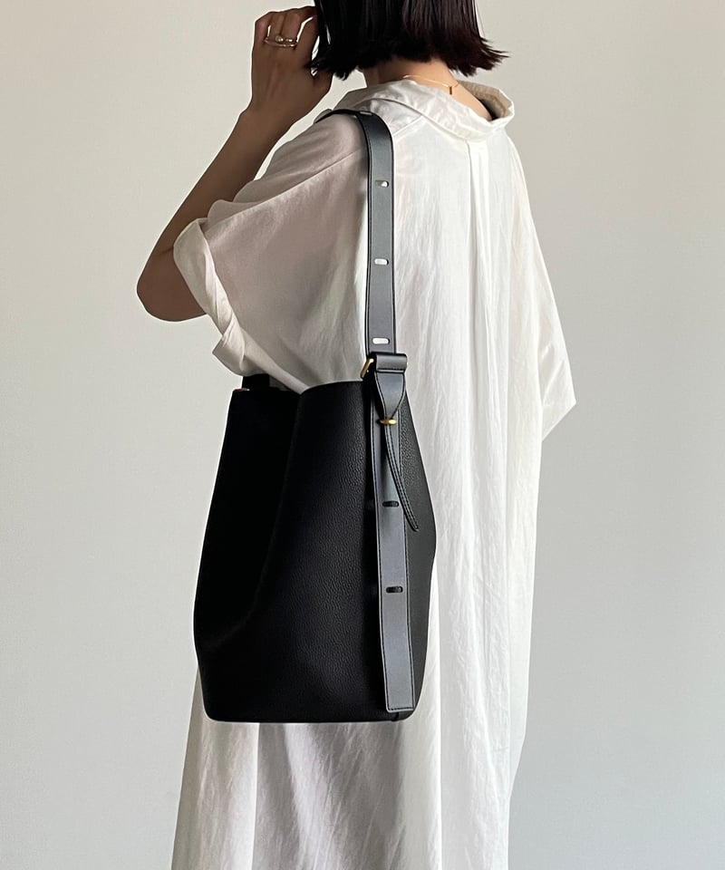 【美品】JISTORY レザー バケツ型ショルダーバッグ 保存袋付き ONE HANDLE BUCKET BAG | JISTORY