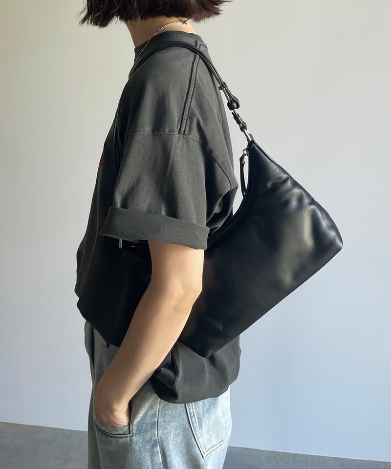 PADDED ONE SHOULDER HOBO BAG | JISTORY