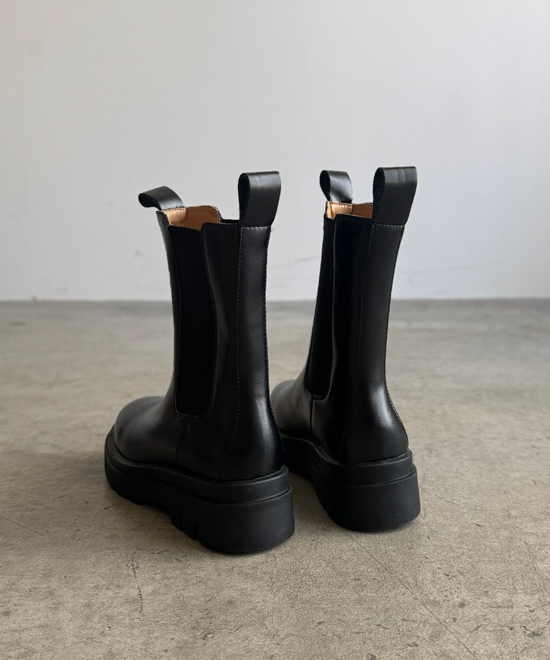 SIDE GORE CHELSEA BOOTS long | JISTORY
