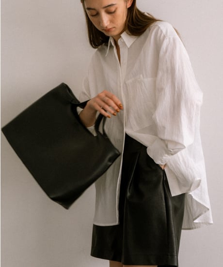 FLAT HANDLE LEATHER TOTE BAG