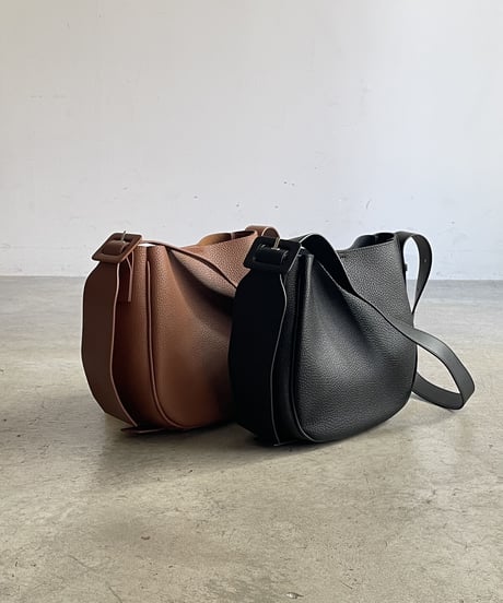 ROUND LEATHER SHOULDER BAG / 2color
