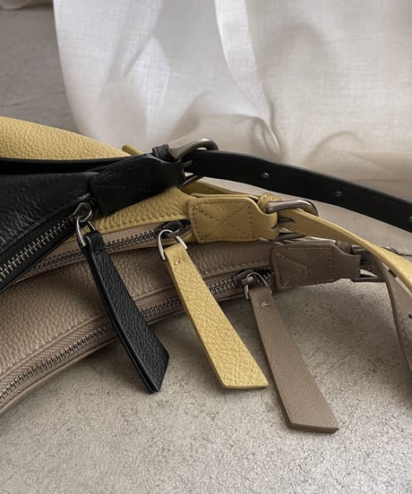 LEATHER SHOULDER BAG / 3color