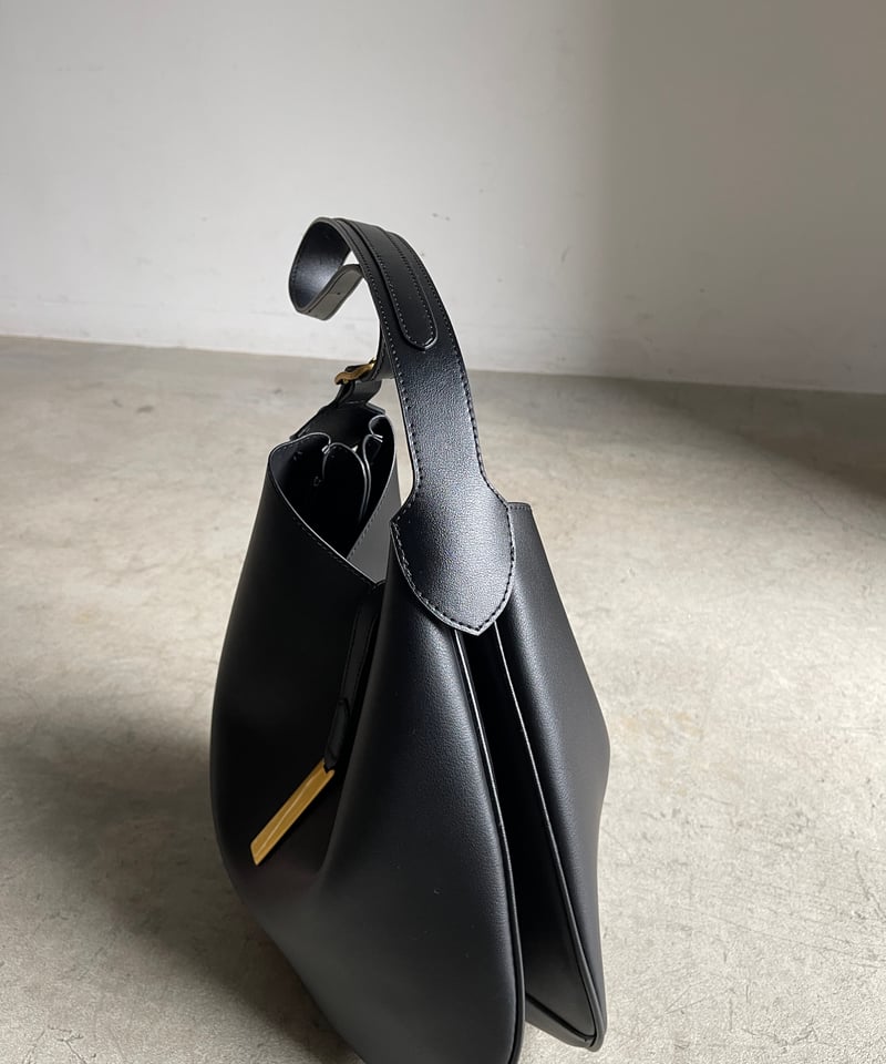 CLAMS SHOULDER BAG【本革】 | JISTORY