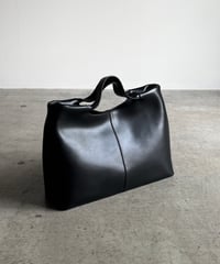 FLAT HANDLE LEATHER TOTE BAG