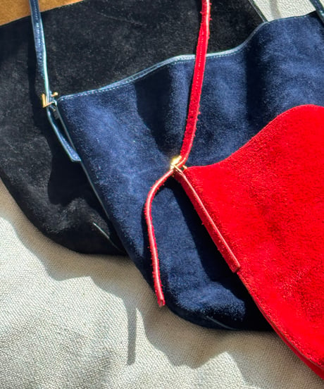 SUEDE DRAWSTRING SHOULDER BAG