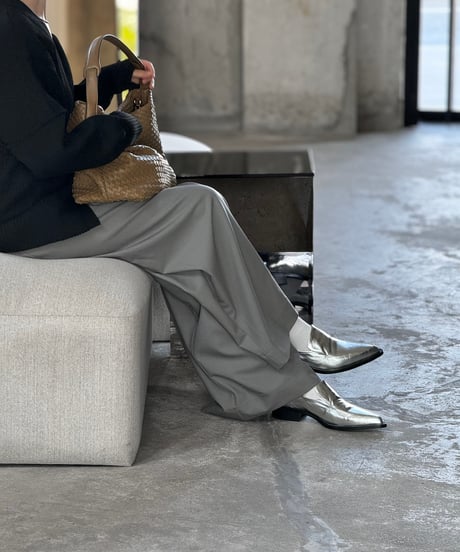 LEATHER POINTED TOE LOAFER / 2color