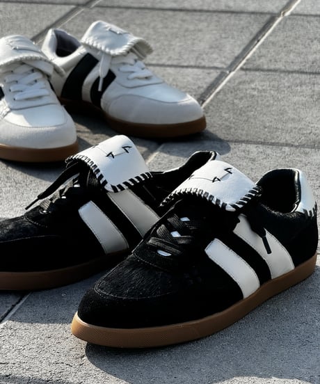 FLIP TONGUE LEATHER SNEAKERS / 2color
