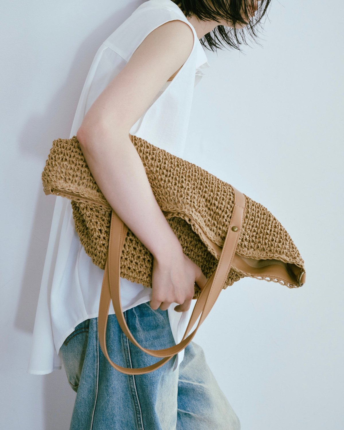 ROUND STRAW SHOULDER BAG | JISTORY