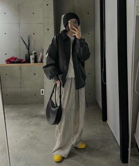 HALF MOON LEATHER SHOULDER BAG / 2color