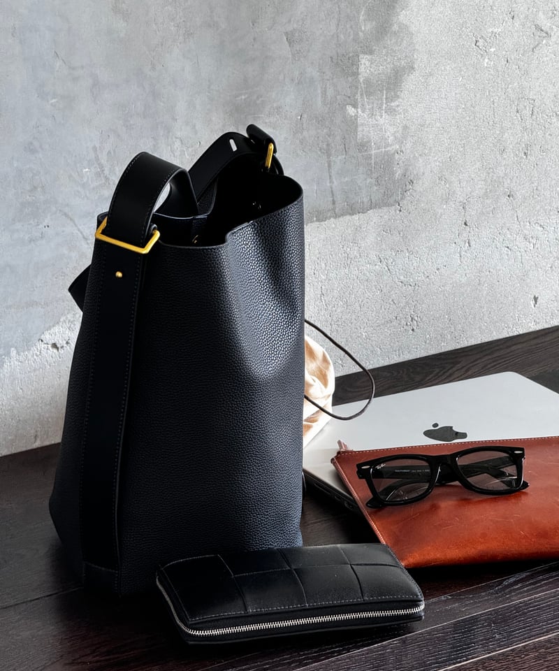ONE HANDLE BUCKET BAG | JISTORY