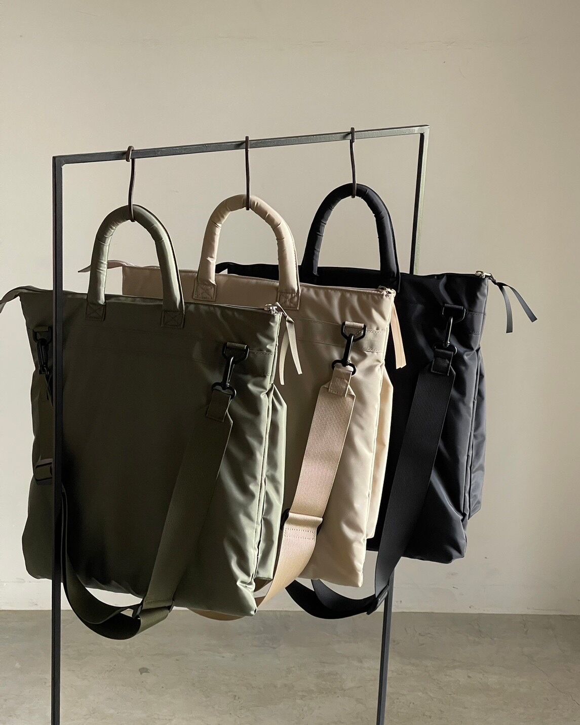 stein HELMET BAG MILITARY KHAKI - メルカリ - バッグ