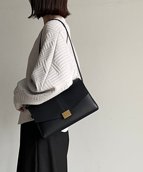 CENTER STITCH CLASSIC SHOULDER BAG