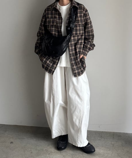 CRESCENT SHOURDER BAG